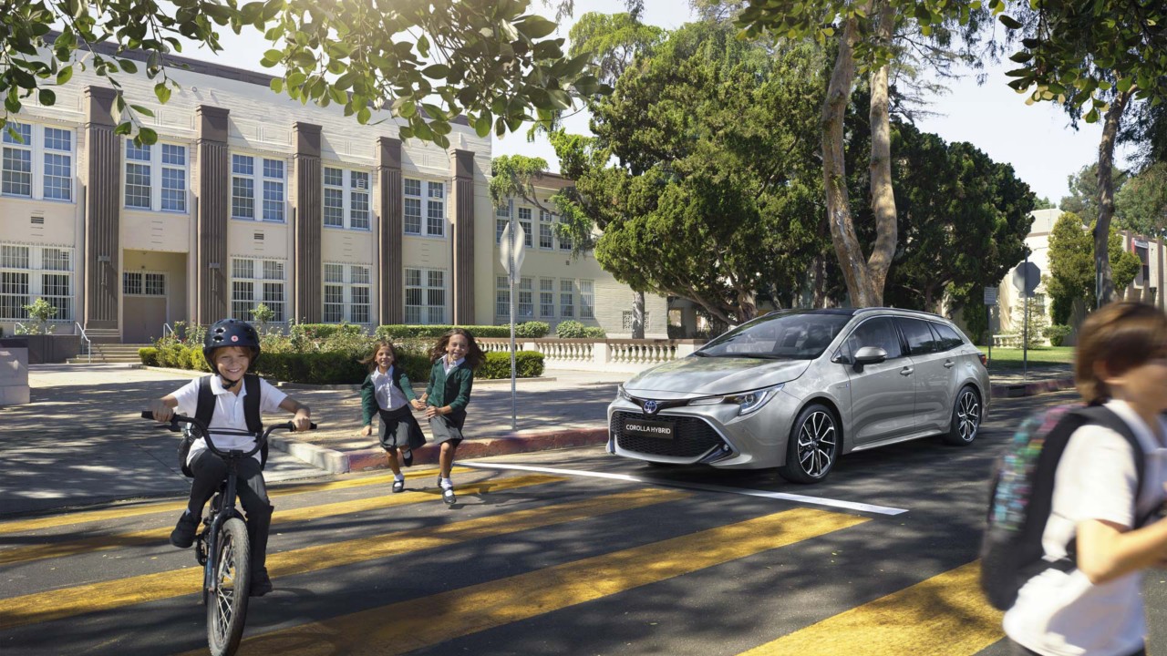 OSEĆAJTE SE BEZBEDNO I SIGURNO SA TOYOTA SAFETY SENSE