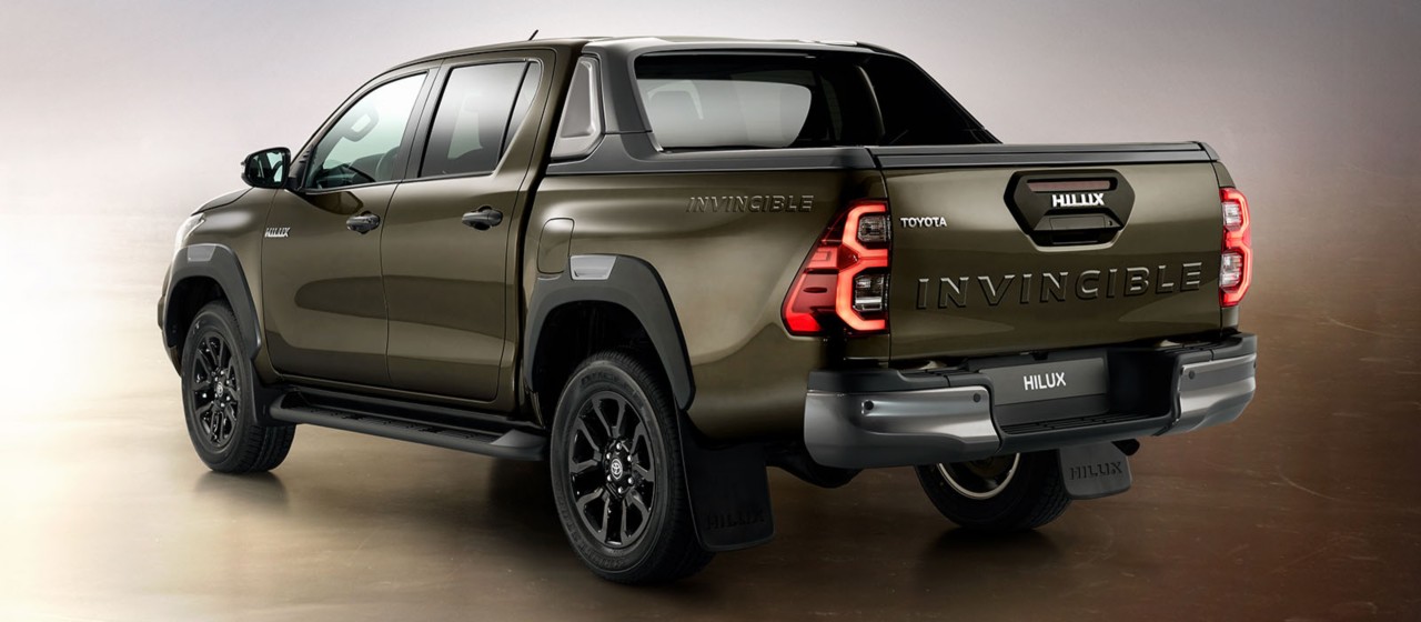 NOVI HILUX