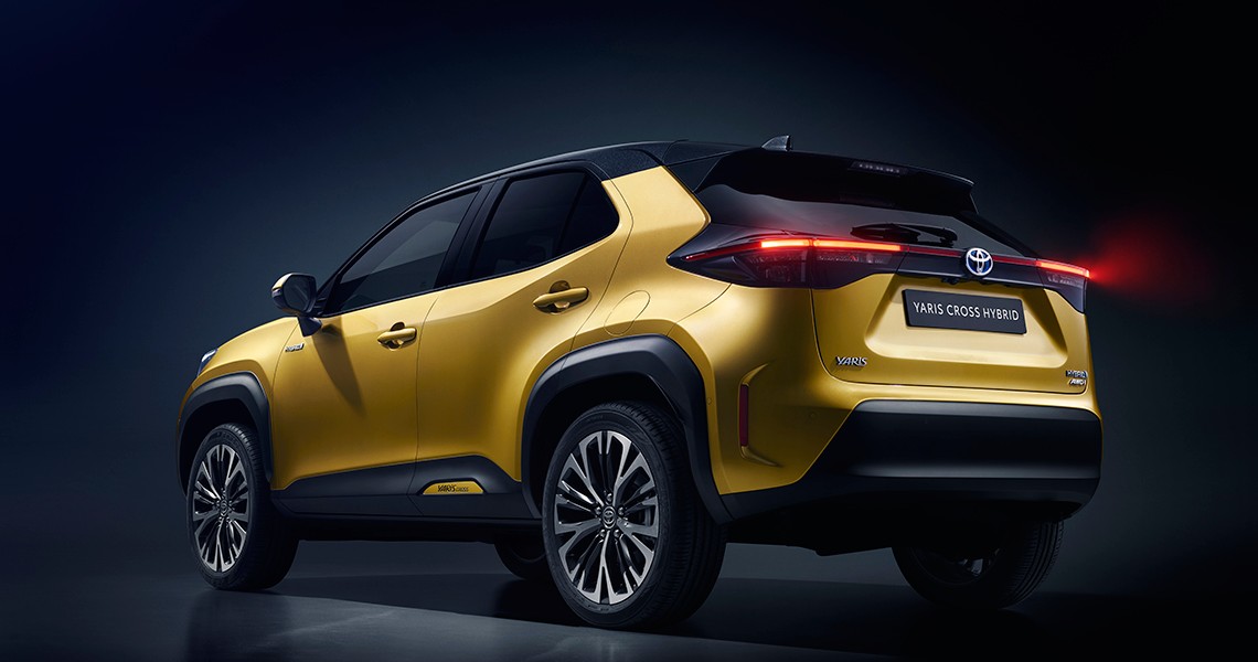 TOYOTA-YARIS-CROSS