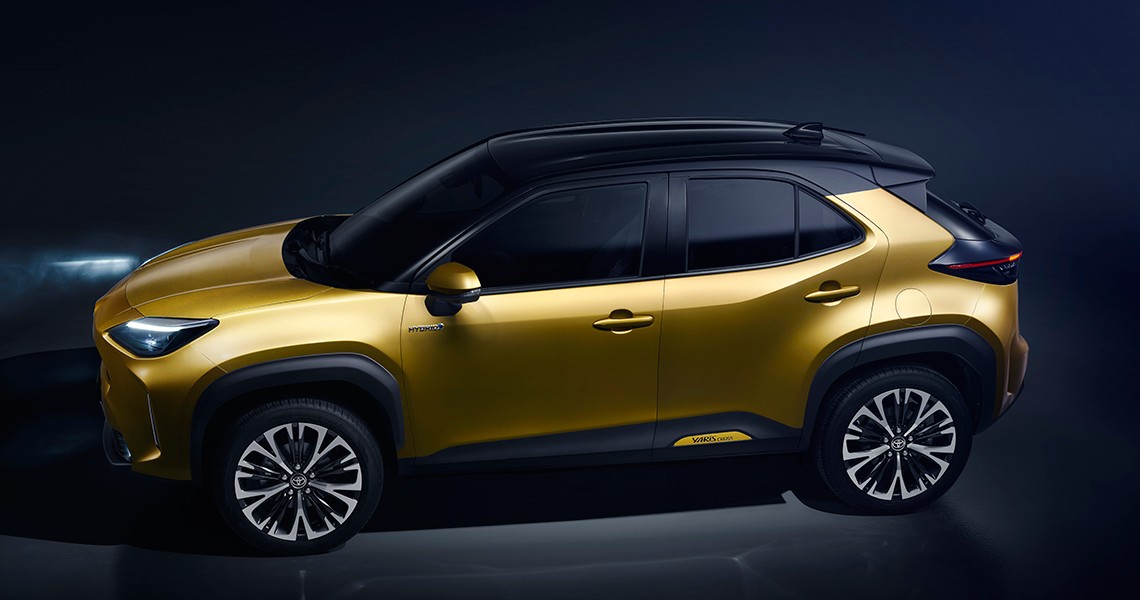 TOYOTA-YARIS-CROSS