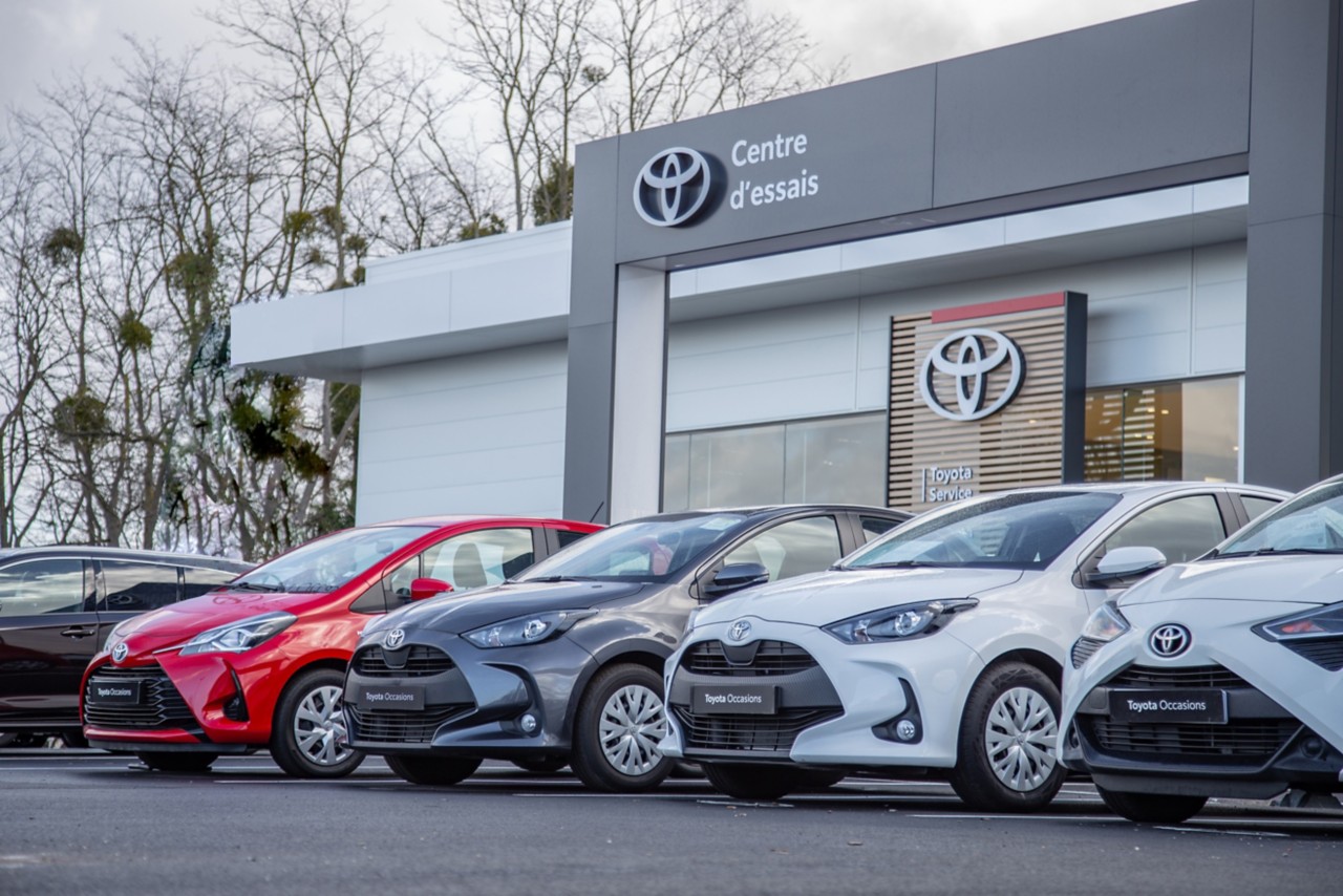 toyota new retail concept exterior