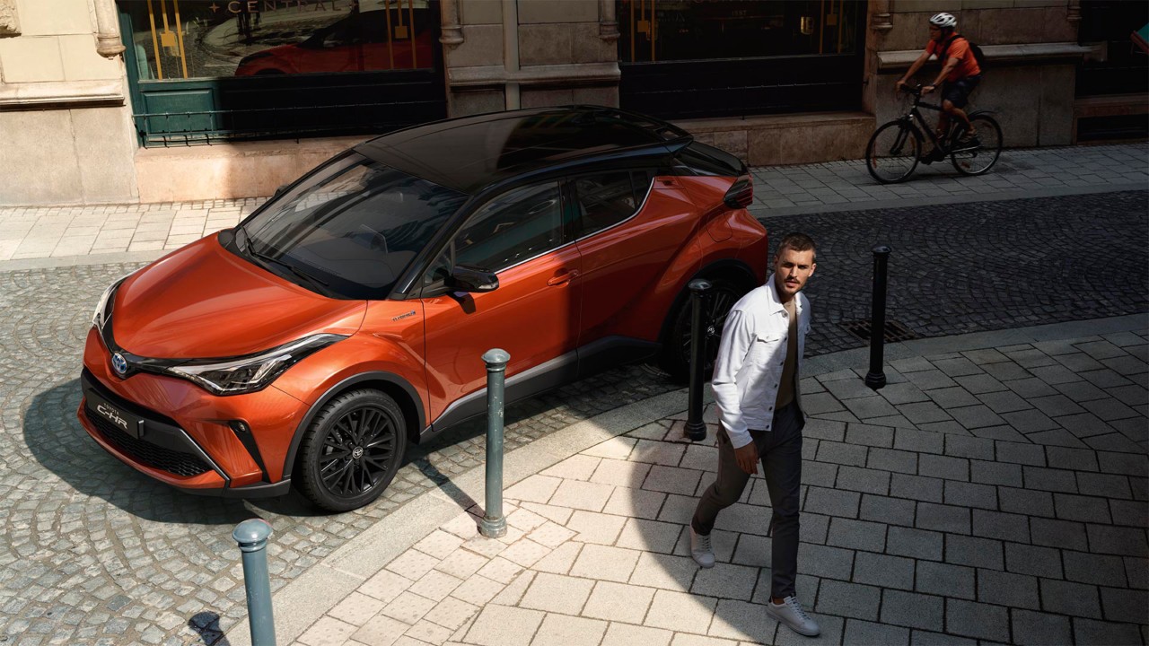 Želite ponudu za novu Toyotu C-HR?