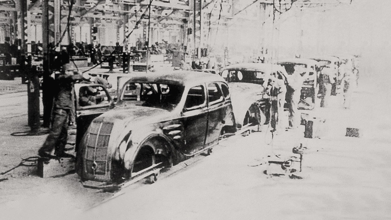 Historic image of Toyota manufactory chain